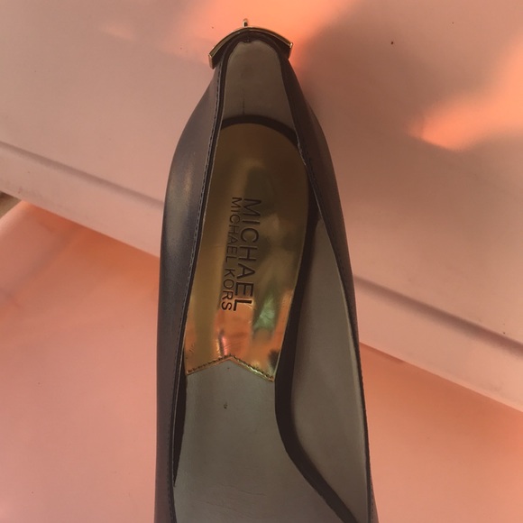 Like New Michael Kors High Heels - Picture 3 of 6